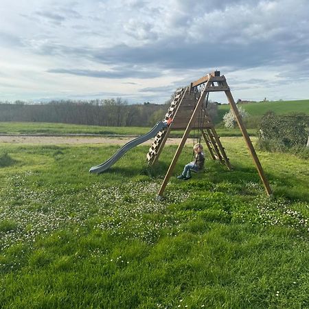 Les Hauts De Grazac, Chambres Et Tables D'Hotes Grazac  Buitenkant foto