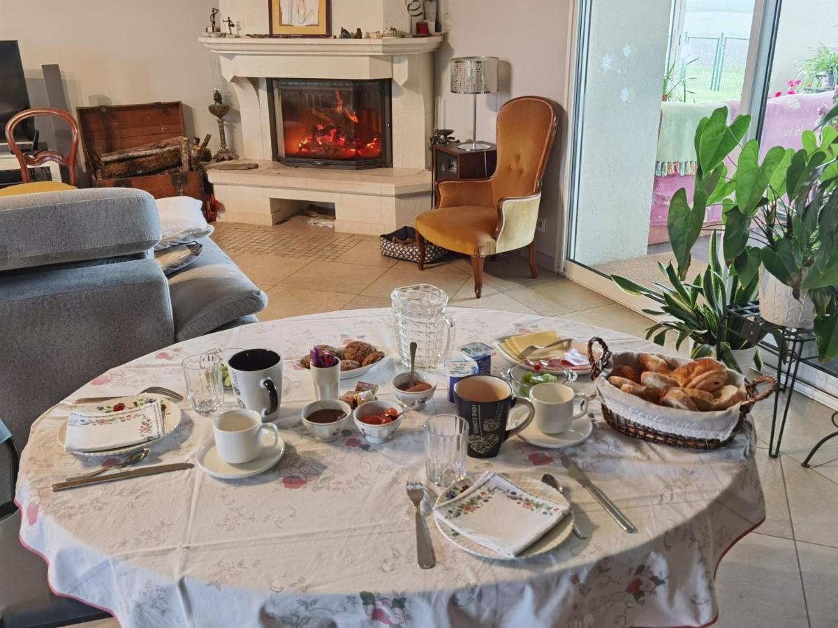 Les Hauts De Grazac, Chambres Et Tables D'Hotes Grazac  Buitenkant foto