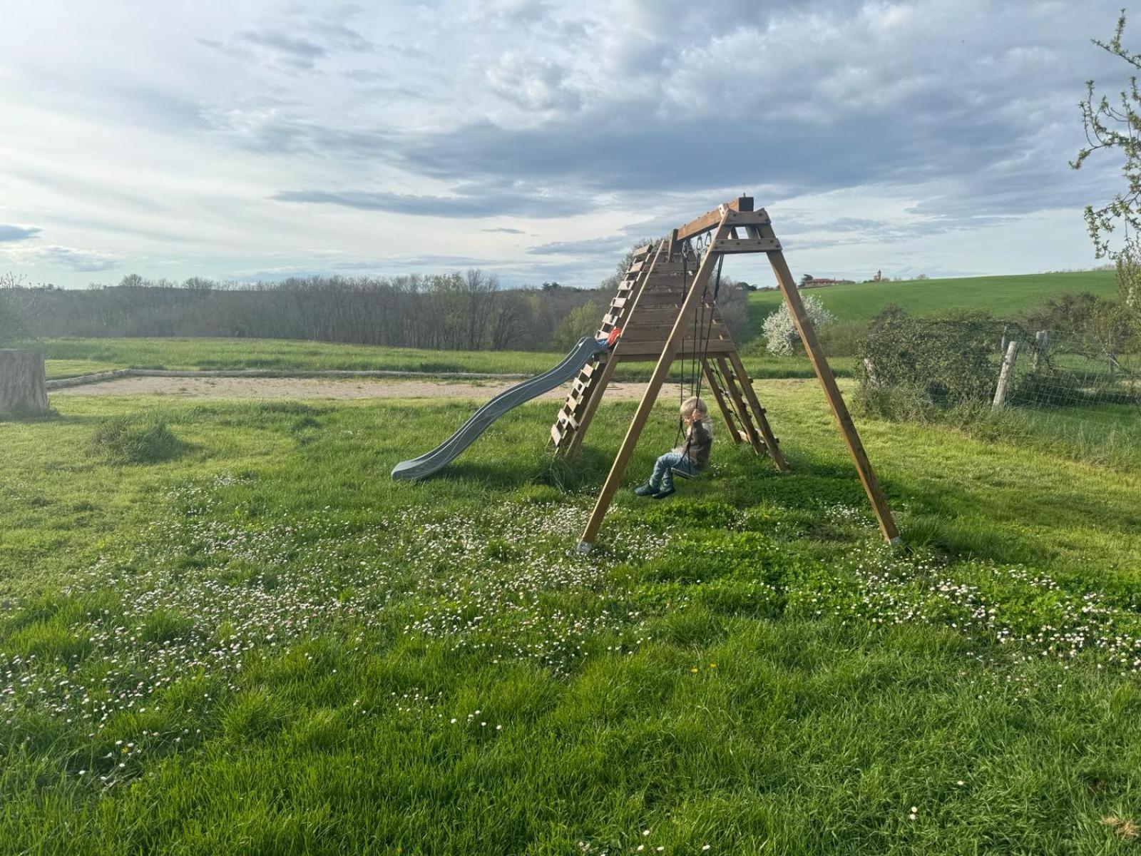Les Hauts De Grazac, Chambres Et Tables D'Hotes Grazac  Buitenkant foto